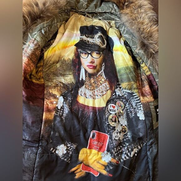 Marco Del Forte REAL FOX FUR Parka
Mona Lisa Abstract Green Made in Italy
S - M - Picture 4 of 16